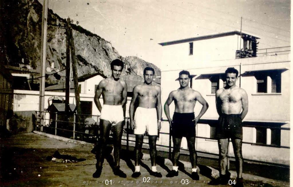 AVIRON YACHT CLUB D ORAN groupe8.jpg